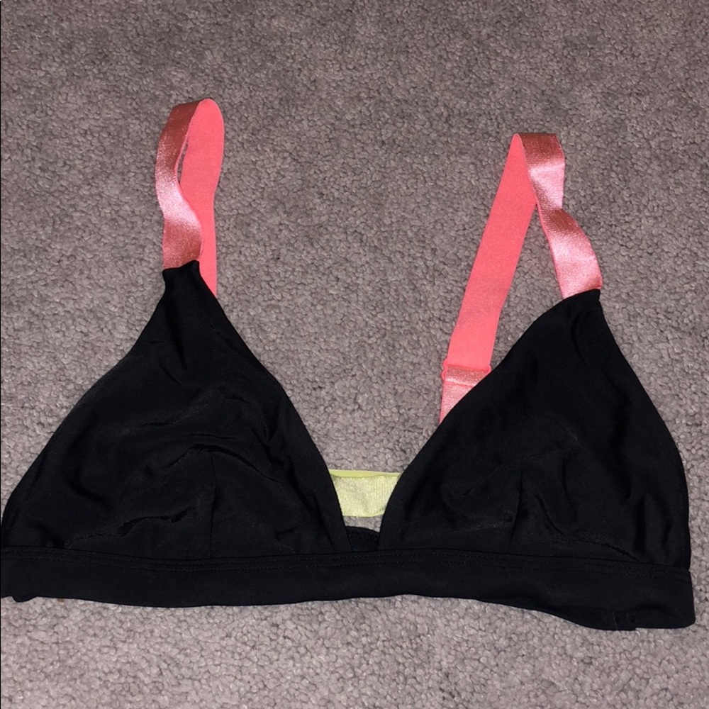 BLACK BIKINI TOP